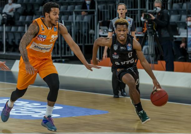 预测对手的 预测对手的