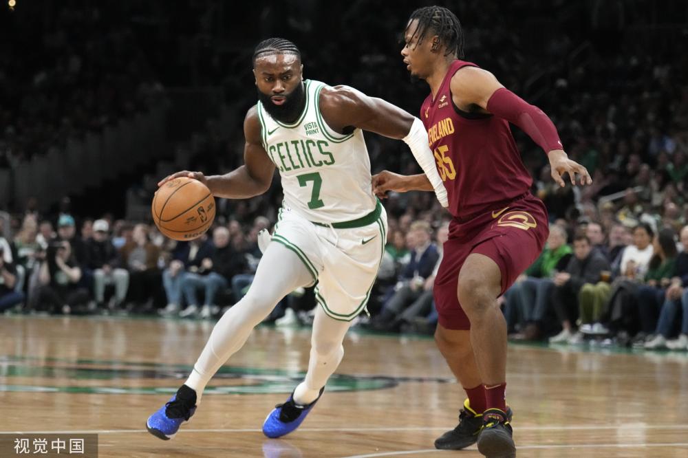 在与瓦伦西 在与瓦伦西