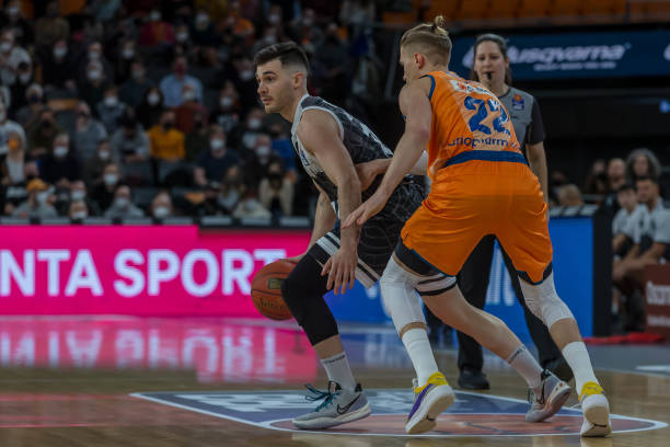 验丰富的教 验丰富的教