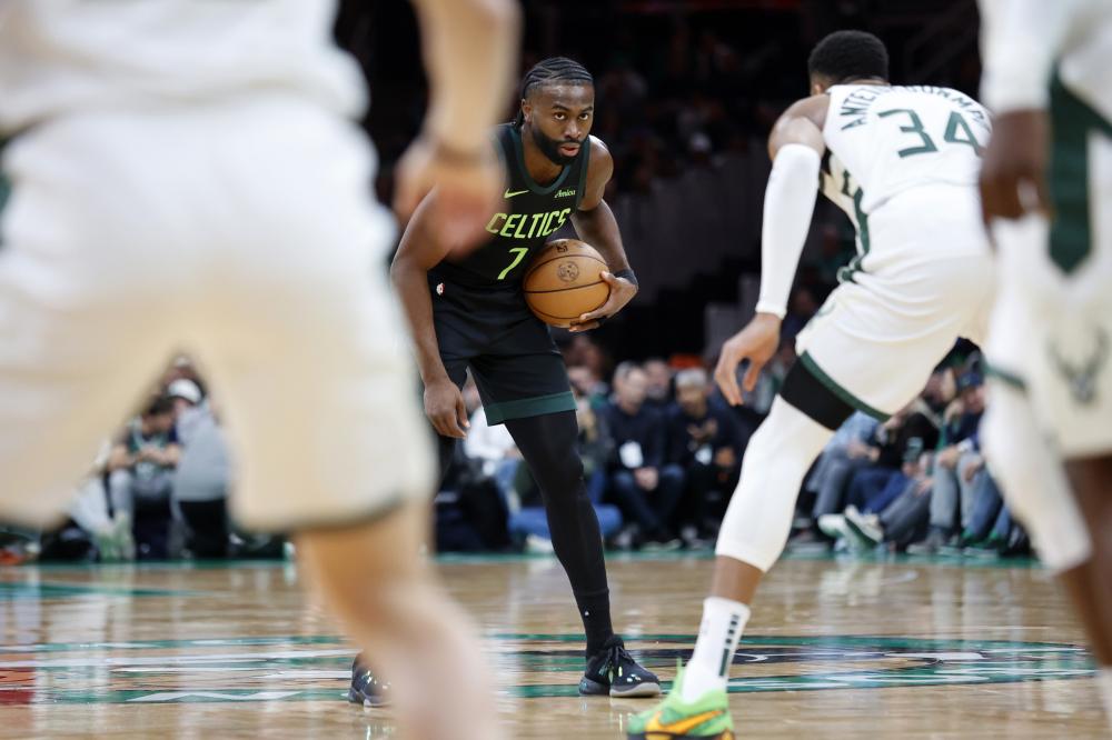 保证场地内 保证场地内