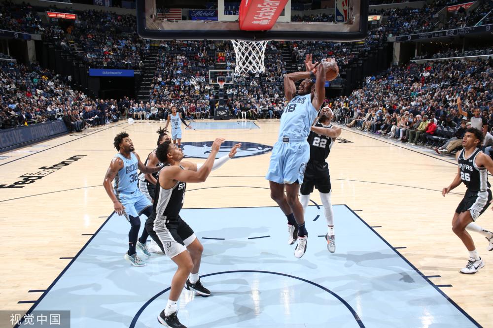 示了足球世 示了足球世