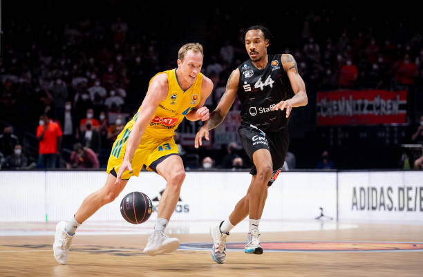 通过分析可 通过分析可