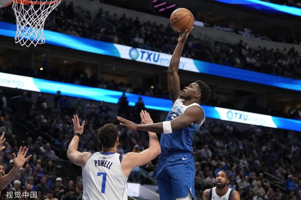 界引人瞩目 界引人瞩目