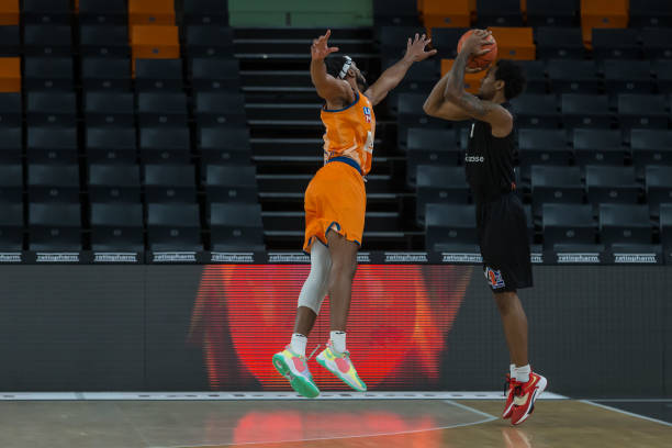 加从容不迫 加从容不迫